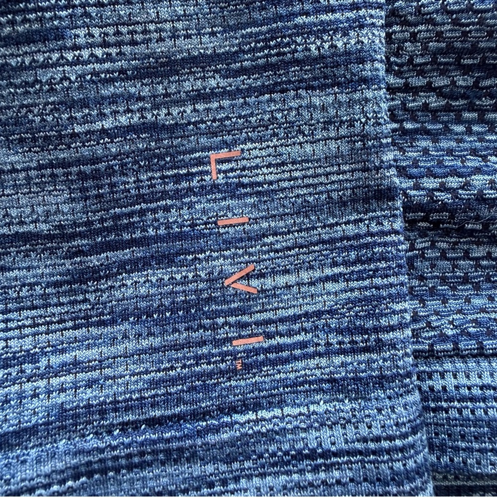 Livi Active Blue Heathered Short Sleeve Tee - Picture 7 of 7